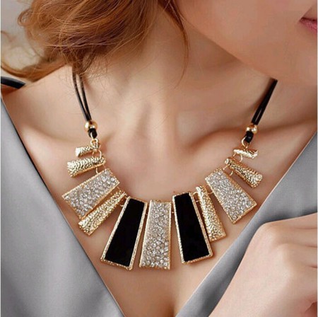 Collar Ejipsio 2 $5.000